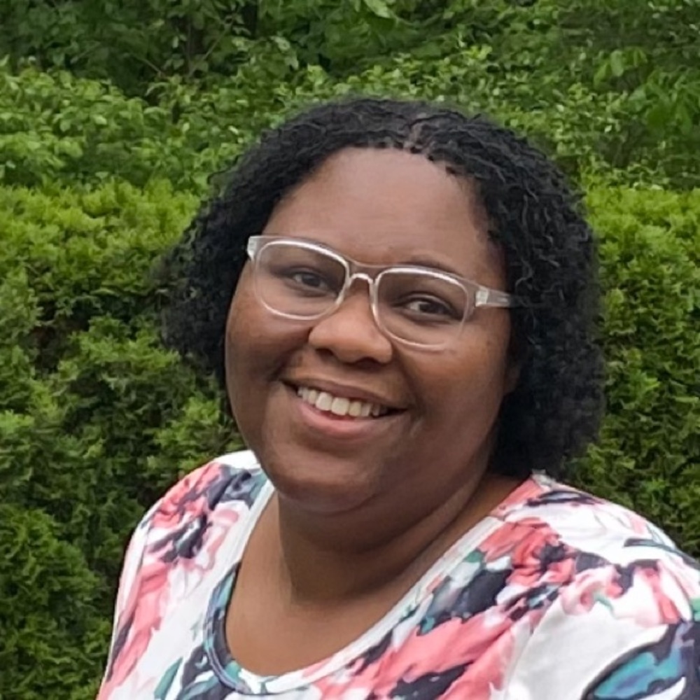 Meet your Posher, Kendra